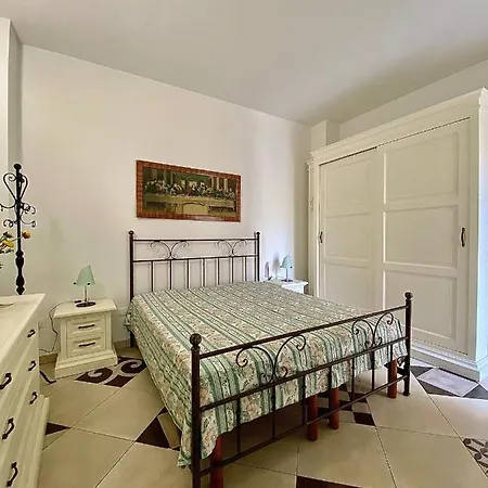 בית נופש La Casa Di Francesca קאסארנו
